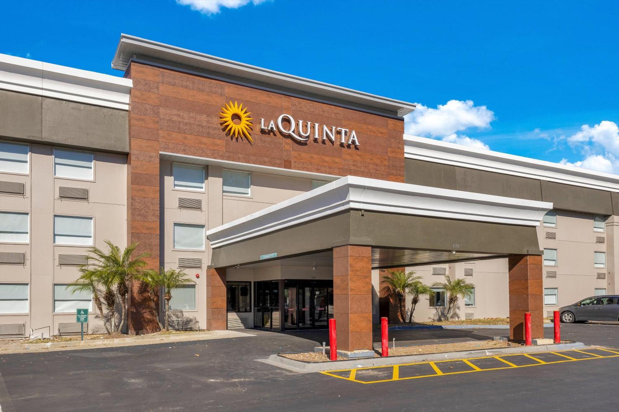 La Quinta Inn & Suites By Wyndham Jacksonville Mandarin Esterno foto