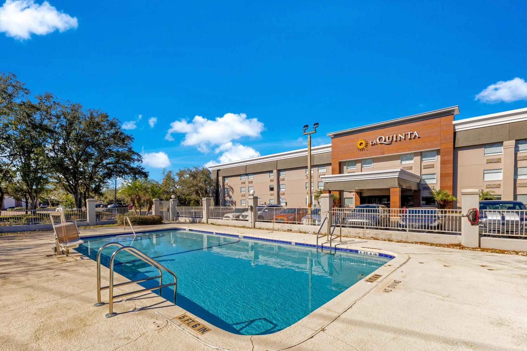 La Quinta Inn & Suites By Wyndham Jacksonville Mandarin Esterno foto