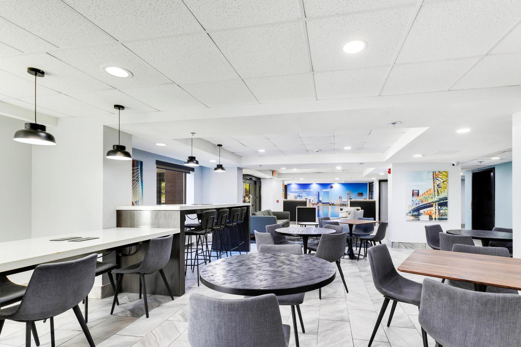 La Quinta Inn & Suites By Wyndham Jacksonville Mandarin Esterno foto